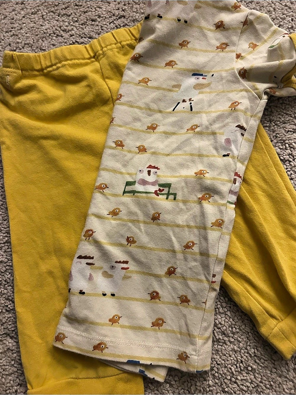 UNIQLO Gomi Taro The Picture Book Collection Pajamas Picture Book Pajama - Picture 4 of 5